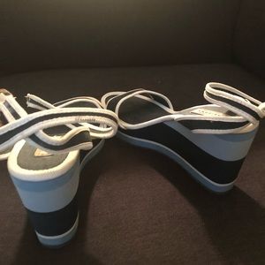 Sporty Wedge heeled sandals Size 9M